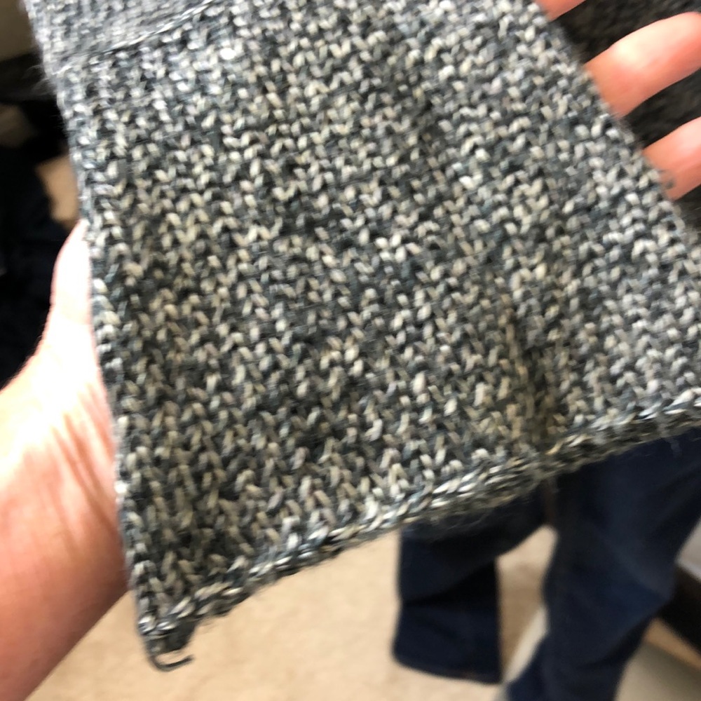 Charcoal & white bell sleeve turtleneck sweater - Picture 3 of 5